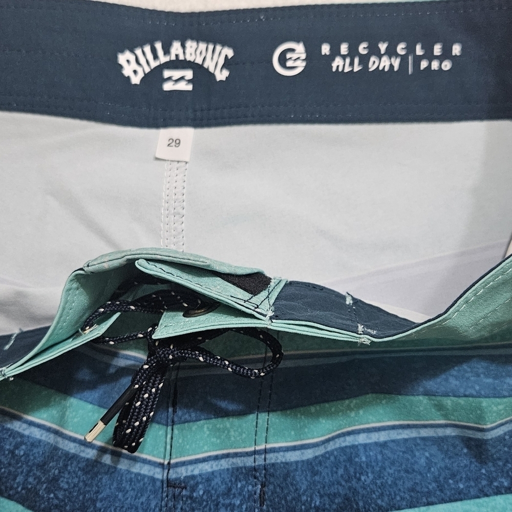 New W Tags Billabong Size 29 Blue Striped Pro Stretch Performance Board Shorts - Picture 4 of 6
